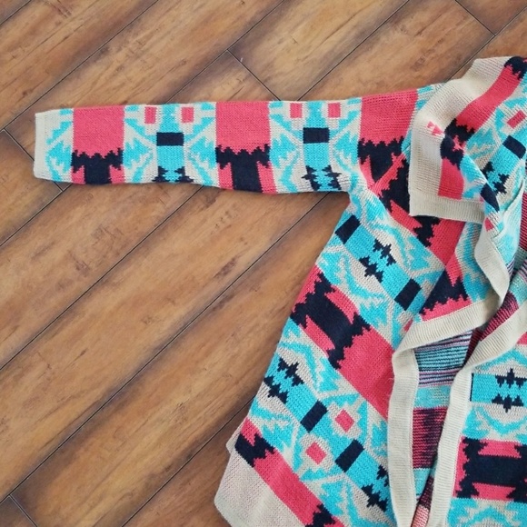 Cardigan - Picture 3 of 4